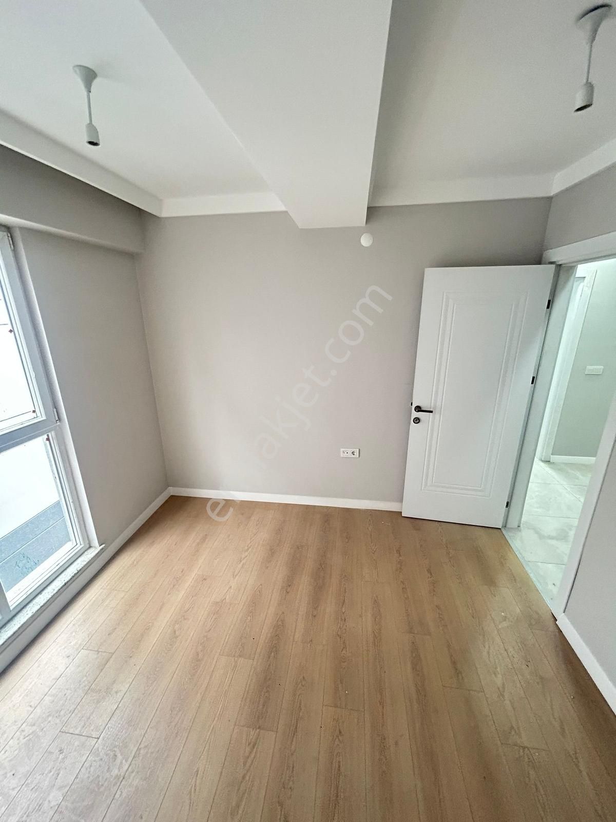 Rumelide Site İçinde 2+1 Satılık Ön Cepe Daire - Görsel 8