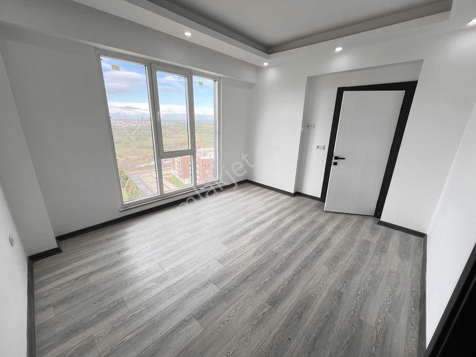 Güvenli Ve Konforlu İzsiz Tower'da Satılık 2+1 Daire - Görsel 20