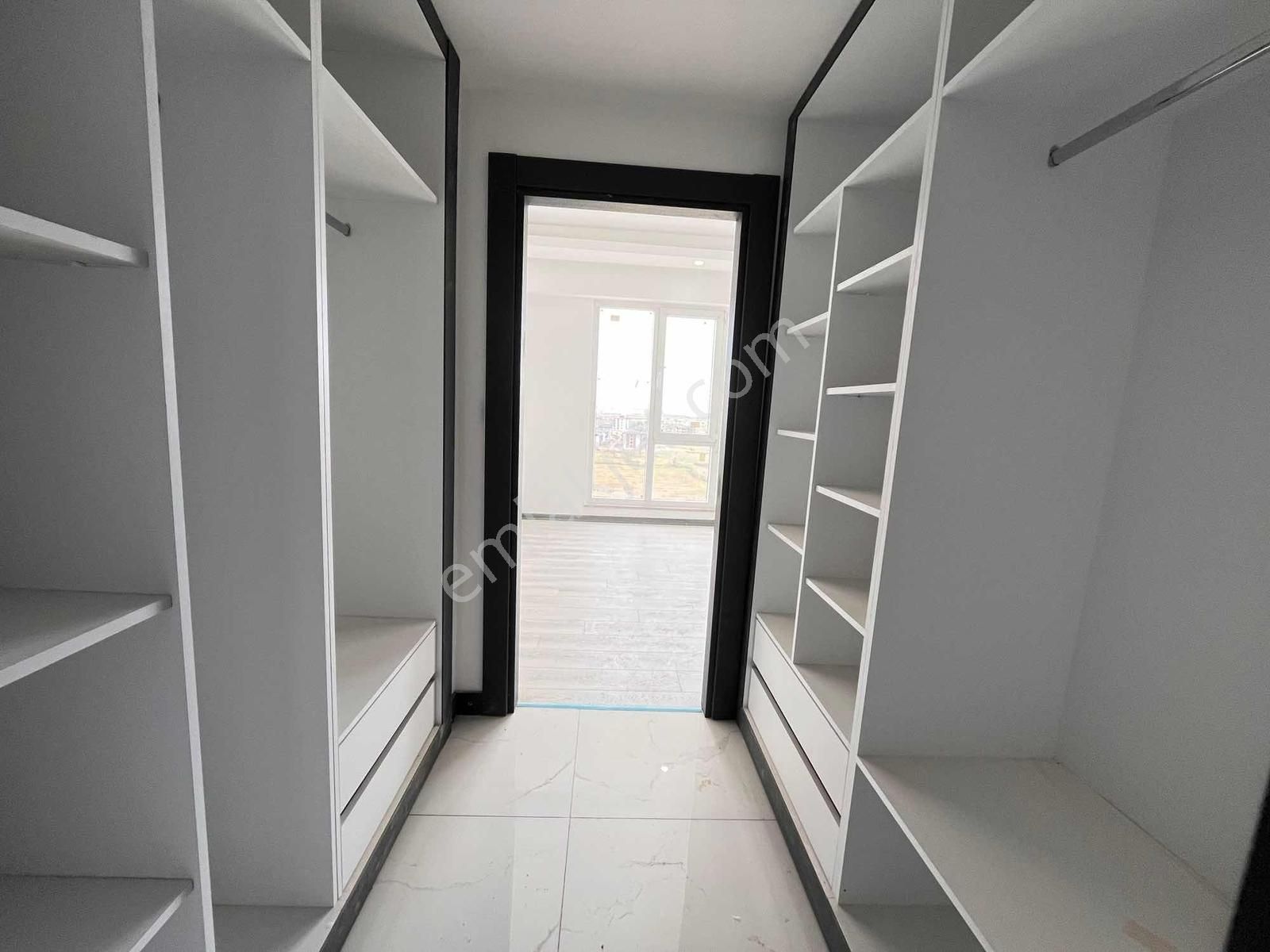 Güvenli Ve Konforlu İzsiz Tower'da Satılık 2+1 Daire - Görsel 11