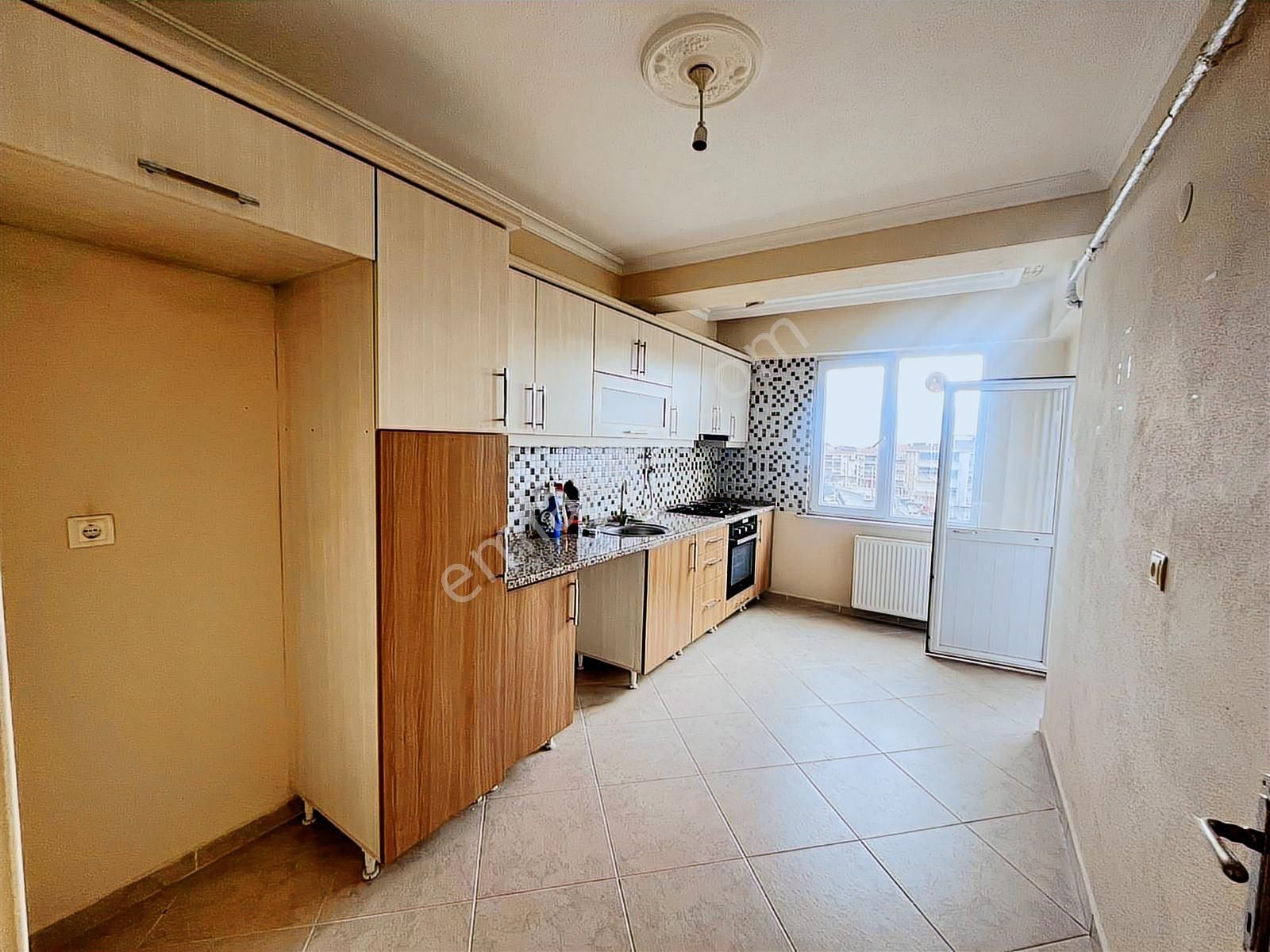 Abdullah Öğücü Okulu Arkasında 2+1 110m2 Satılık Daire - Görsel 2