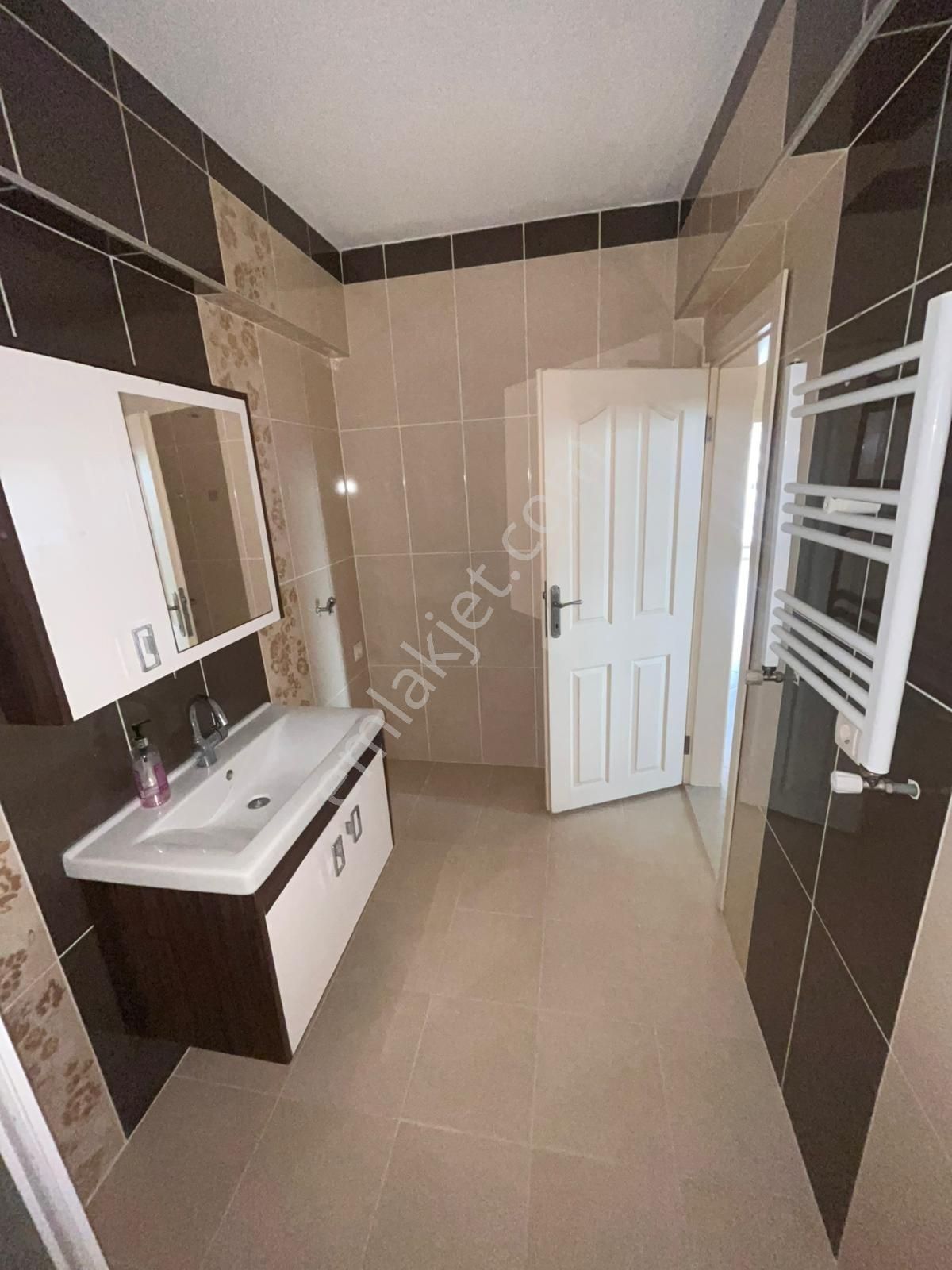 Abdullah Öğücü Okulu Arkasında 2+1 110m2 Satılık Daire - Görsel 10