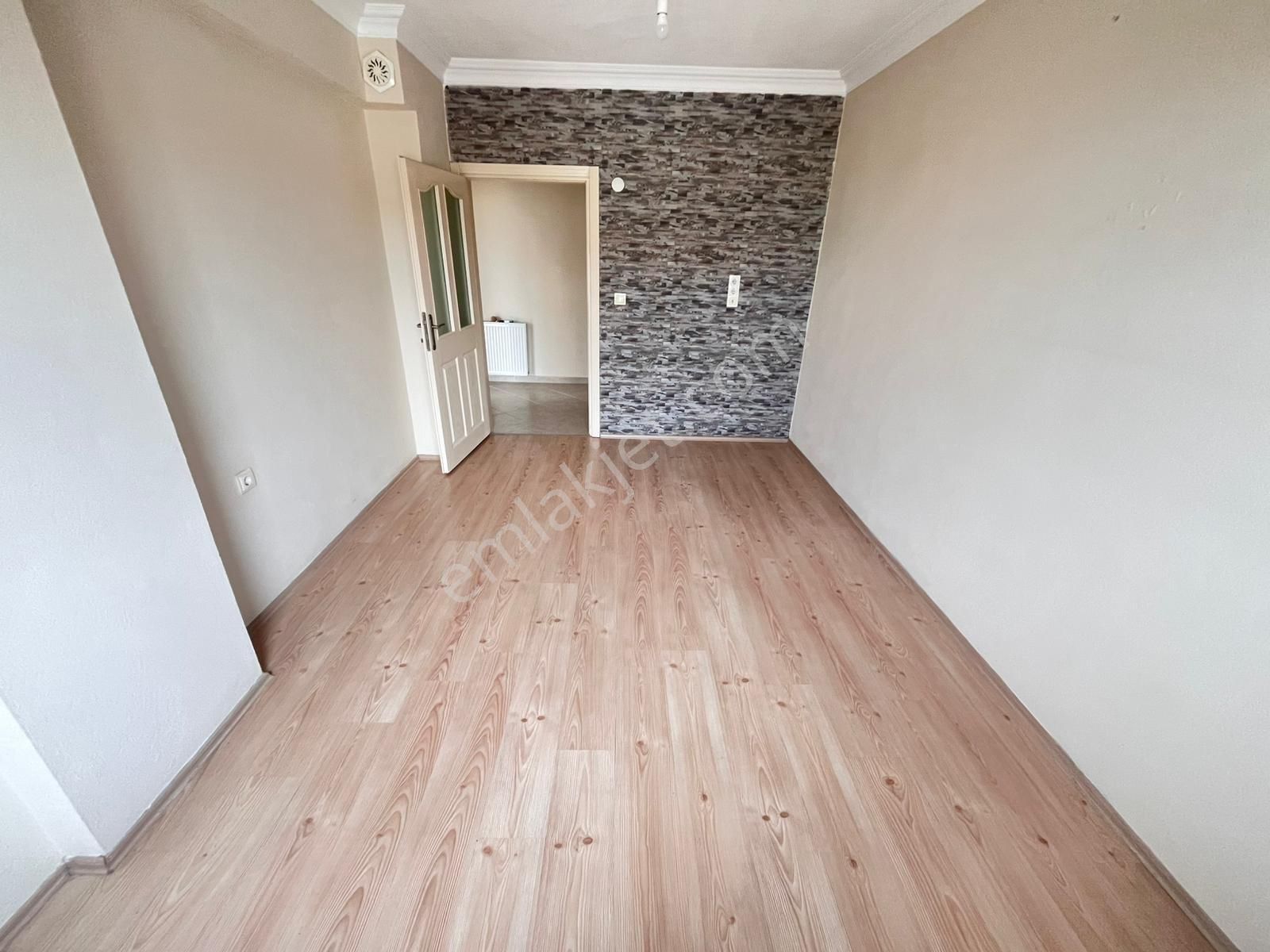 Abdullah Öğücü Okulu Arkasında 2+1 110m2 Satılık Daire - Görsel 4