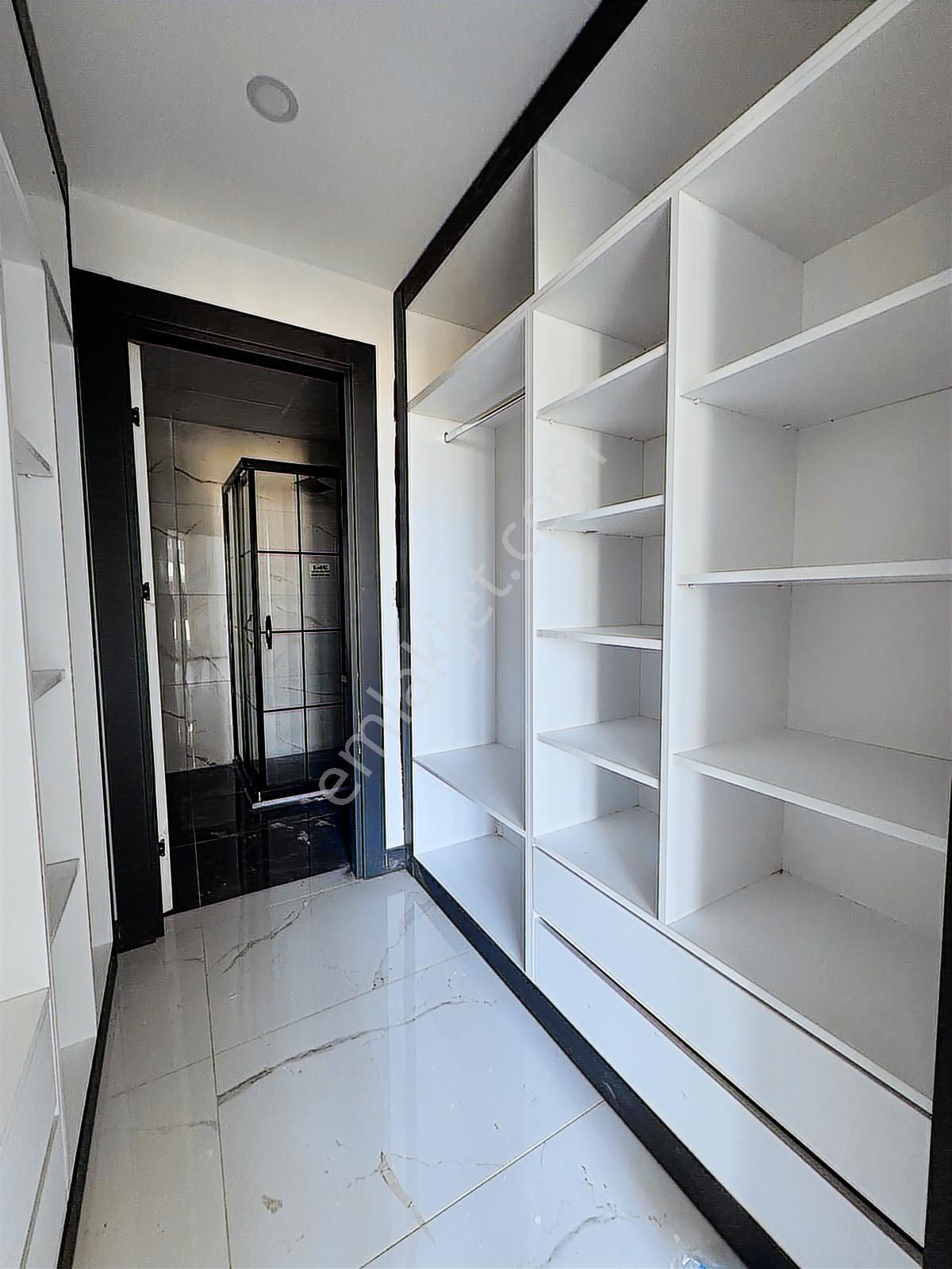 Çorlu Emlaklarda Havuzlu Site İçinde 3+1 Satılık Daire - Görsel 13