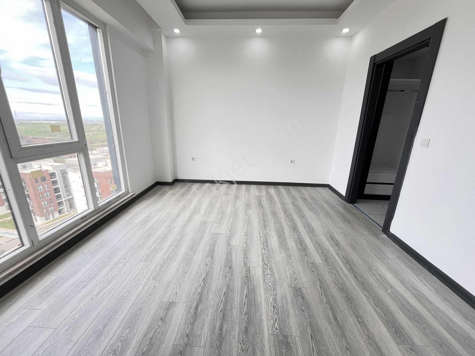 Yüksek Kira Getirili 2+1 110m² Lüx Site İçi Satılık Kiracılı - Görsel 15