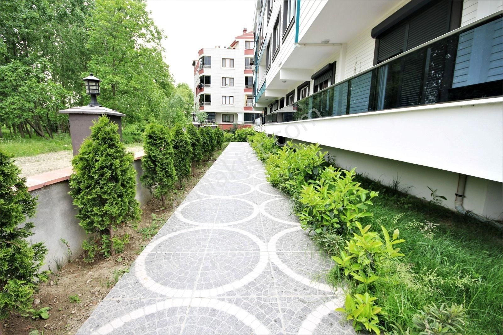 ꧁ay Emlaktan꧂akçay'da Müstakil Tadında Köşe Ön Cephe Geniş Balkonlu Satılık 2+1 Daire - Görsel 5