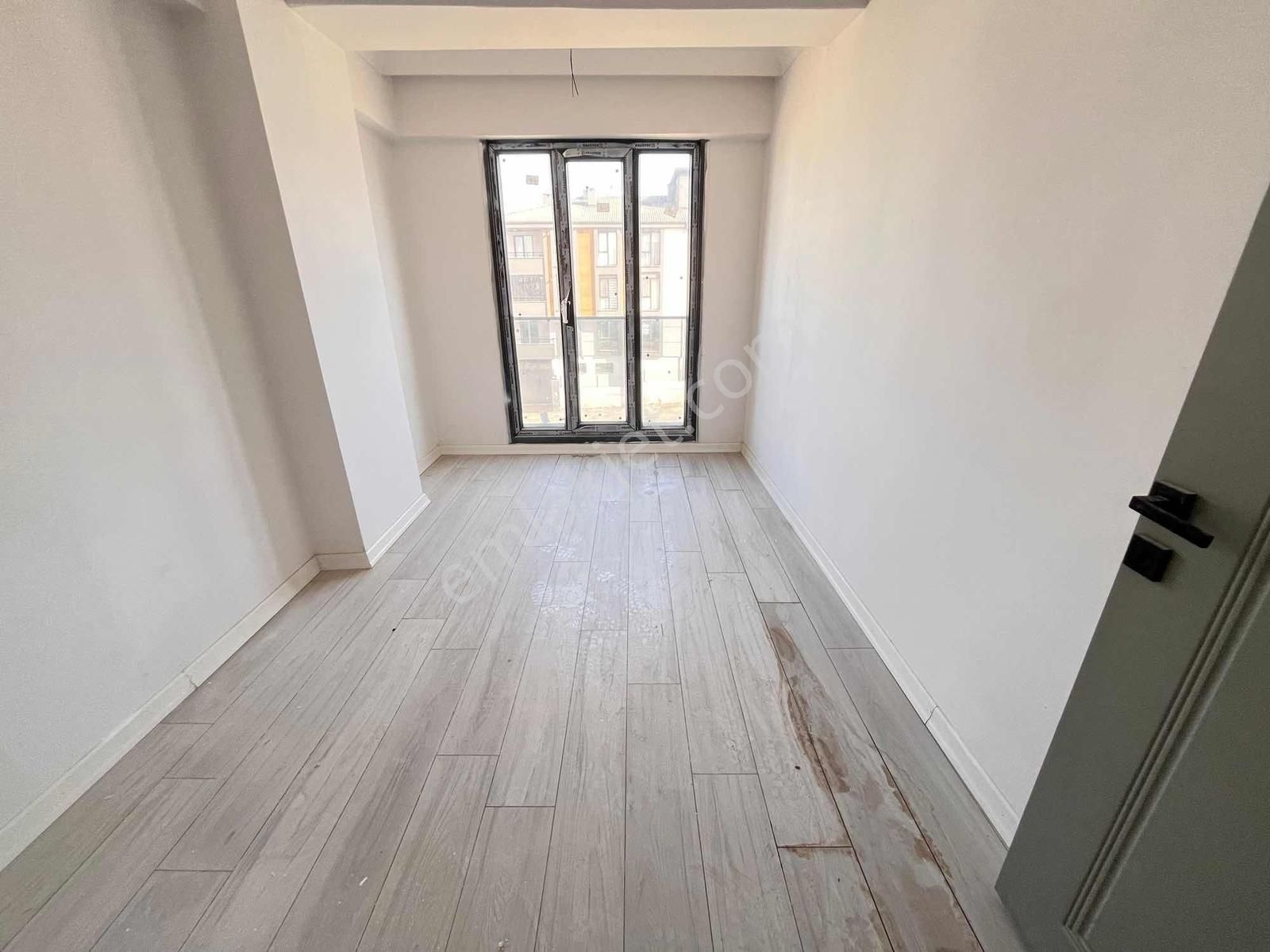 Havuzlu Kapalı Otoparklı Lüks Site İçerisinde 3+1 Dubleks - Görsel 24