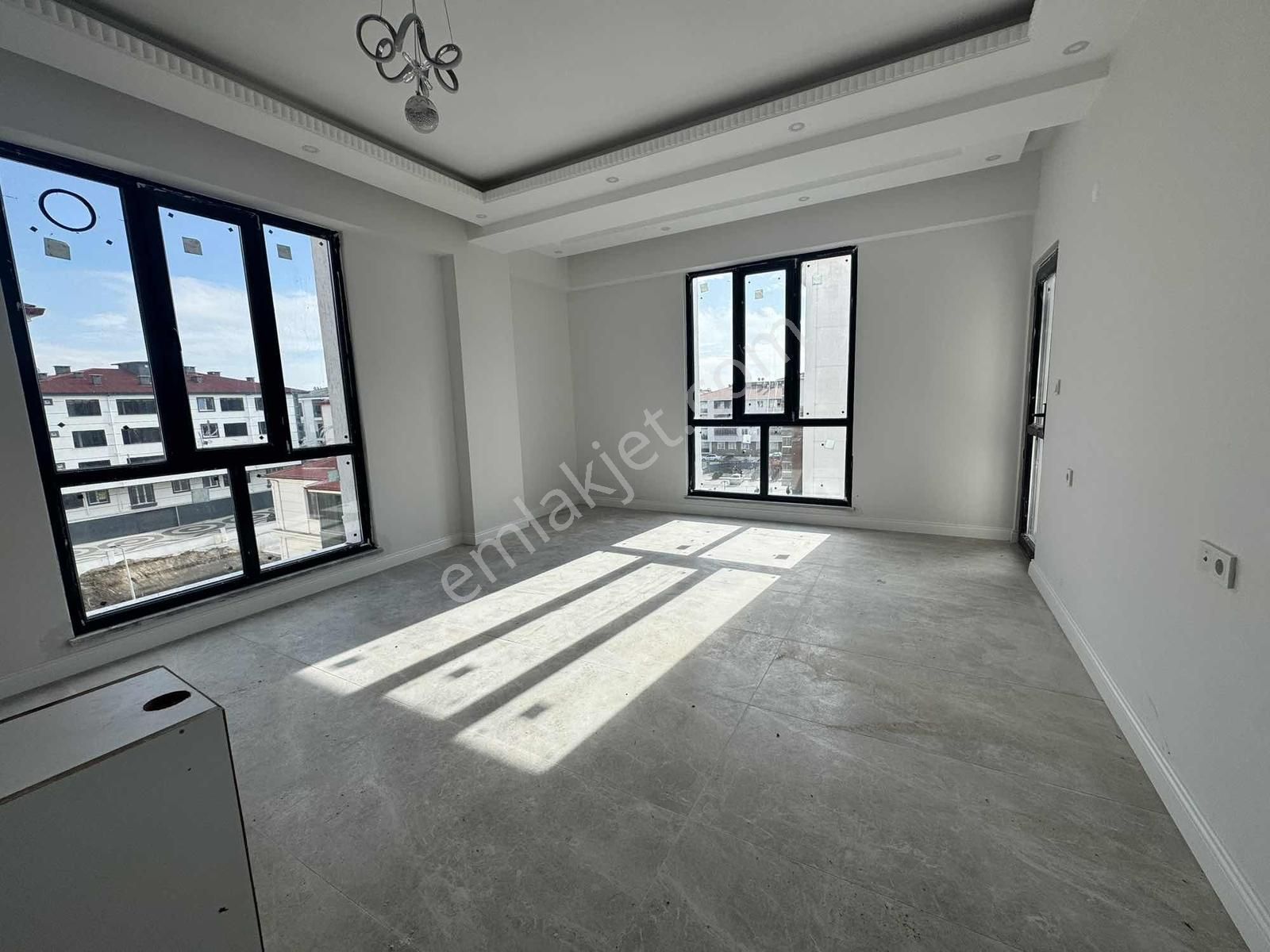 Rumeli Mahallesi'nde 1+1 Satılık Lüks Daireler