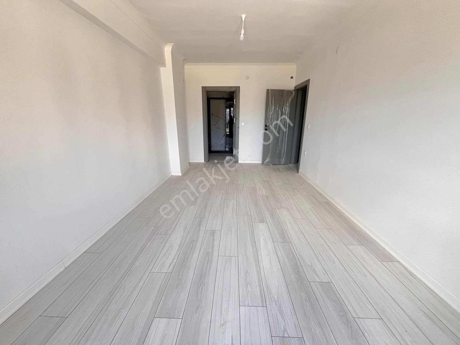 Havuzlu Kapalı Otopark Lüks Site İçerisinde 2+1!!! - Görsel 5