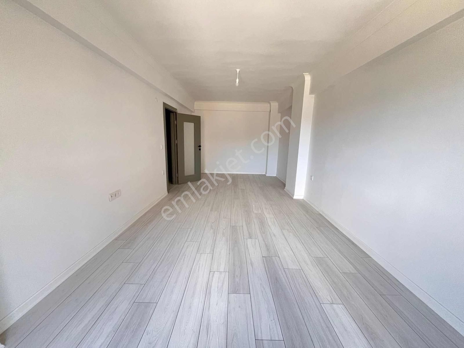 Havuzlu Kapalı Otopark Lüks Site İçerisinde 2+1!!! - Görsel 9