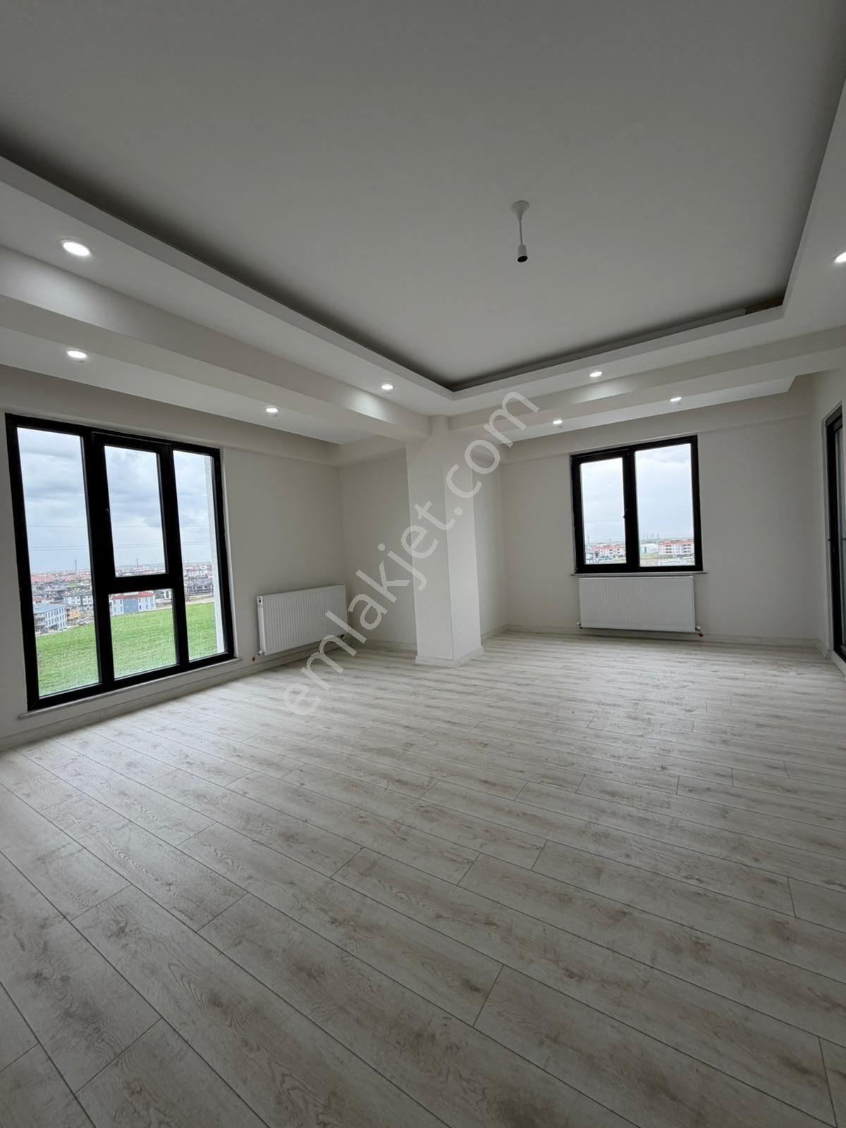 Çorlu Rumelide 3+1 Ara Katta İsaknlı 140 M2 Geniş Ferah Daire - Görsel 16