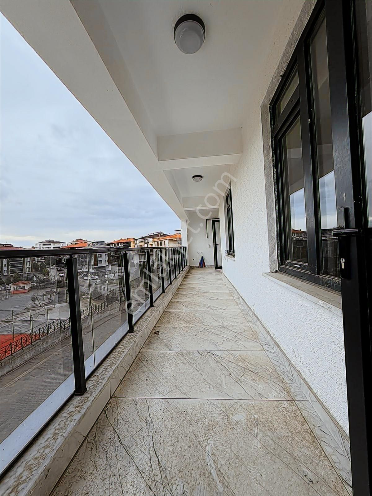 Çorlu Rumelide 3+1 Ara Katta İsaknlı 140 M2 Geniş Ferah Daire - Görsel 12