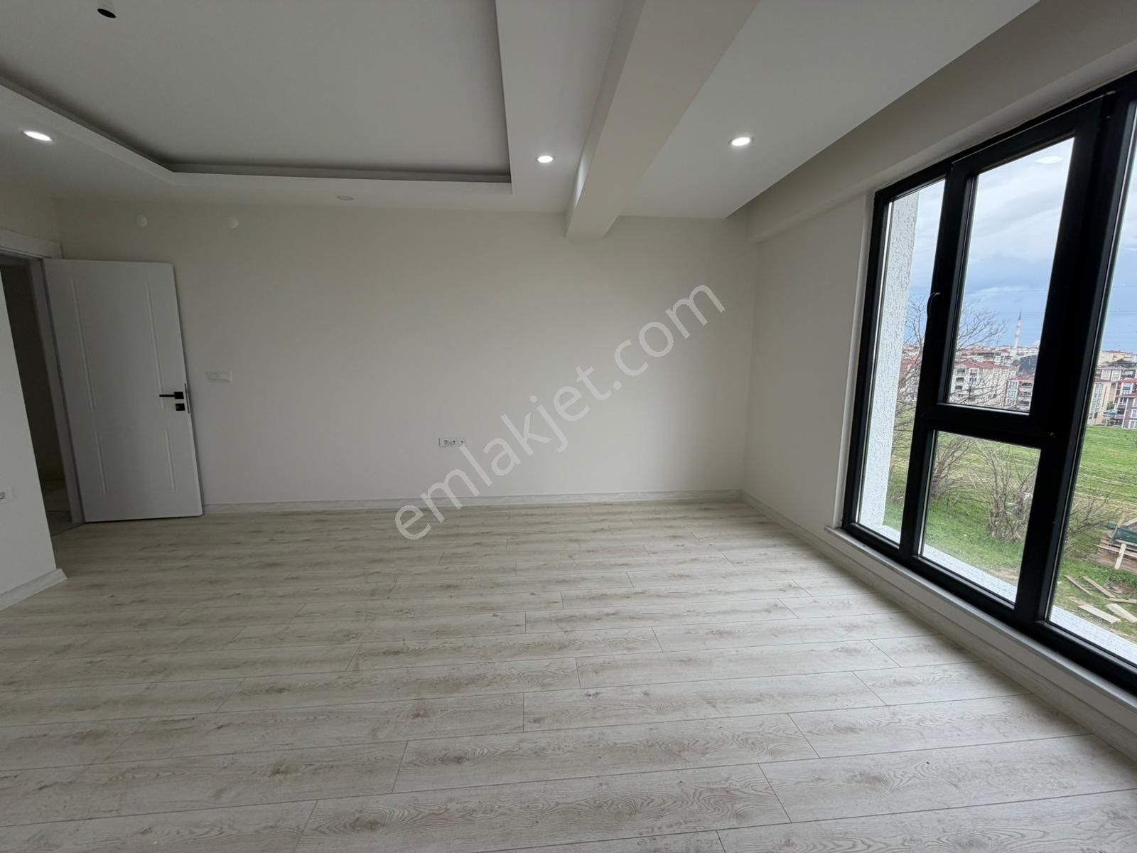 Çorlu Rumelide 3+1 Ara Katta İsaknlı 140 M2 Geniş Ferah Daire - Görsel 25
