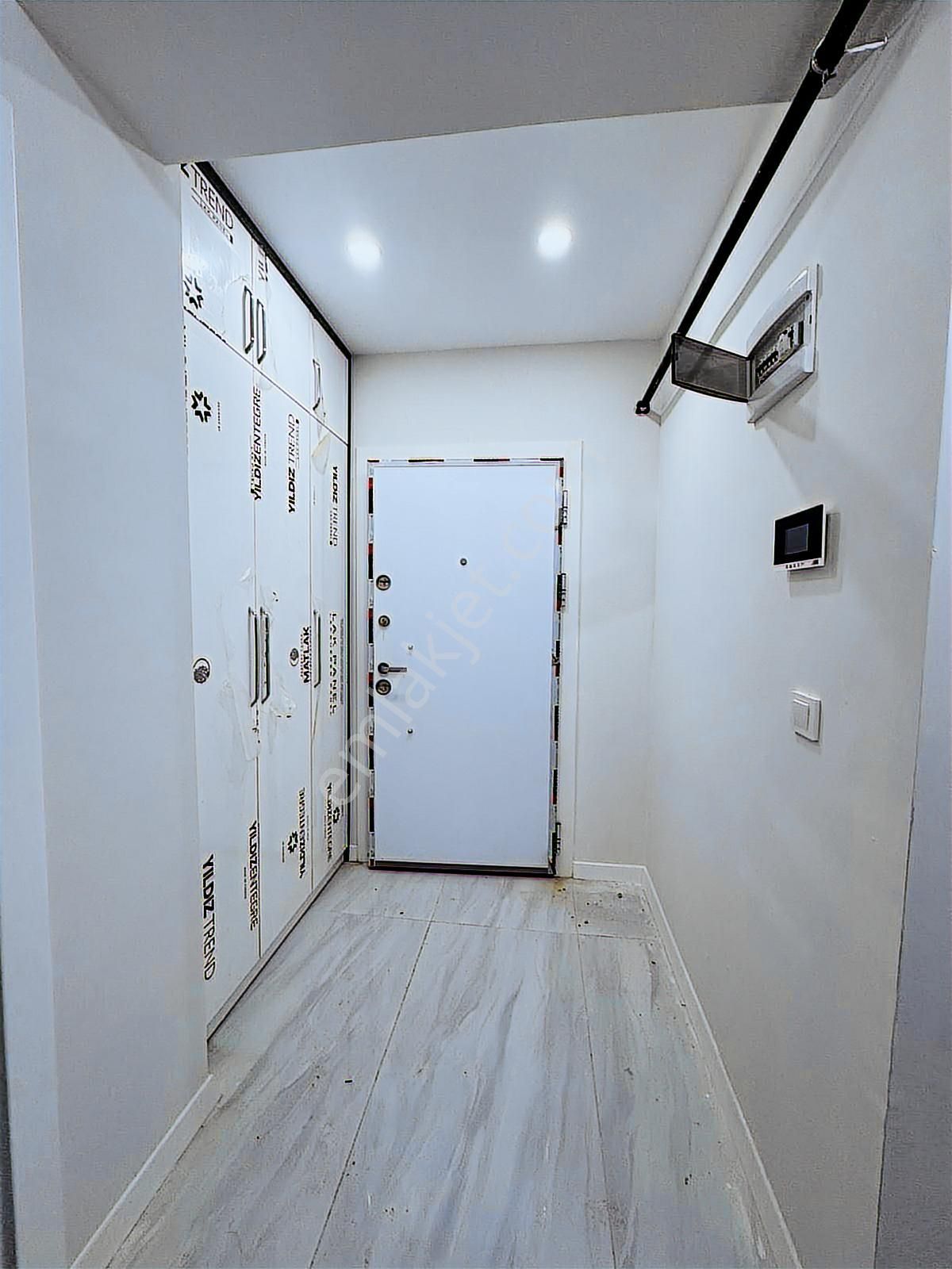 Rumeli'de 2+1 Geniş Kullanışlı Havuzlu Site İçinde Satılık Daire - Görsel 19