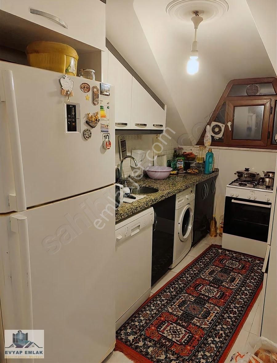 Bahçelievler Merkezi Konumda Genç Binada Eşyalı Kiralık Daire - Görsel 17