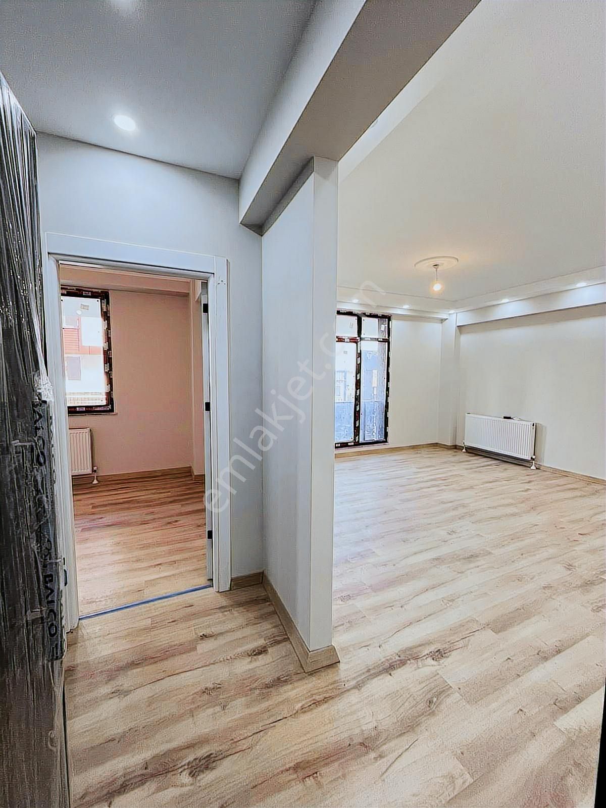 Çorlu Ç.çeşmede 2+ 1 Site İçinde Balkonlu Giriş Kat - Görsel 3
