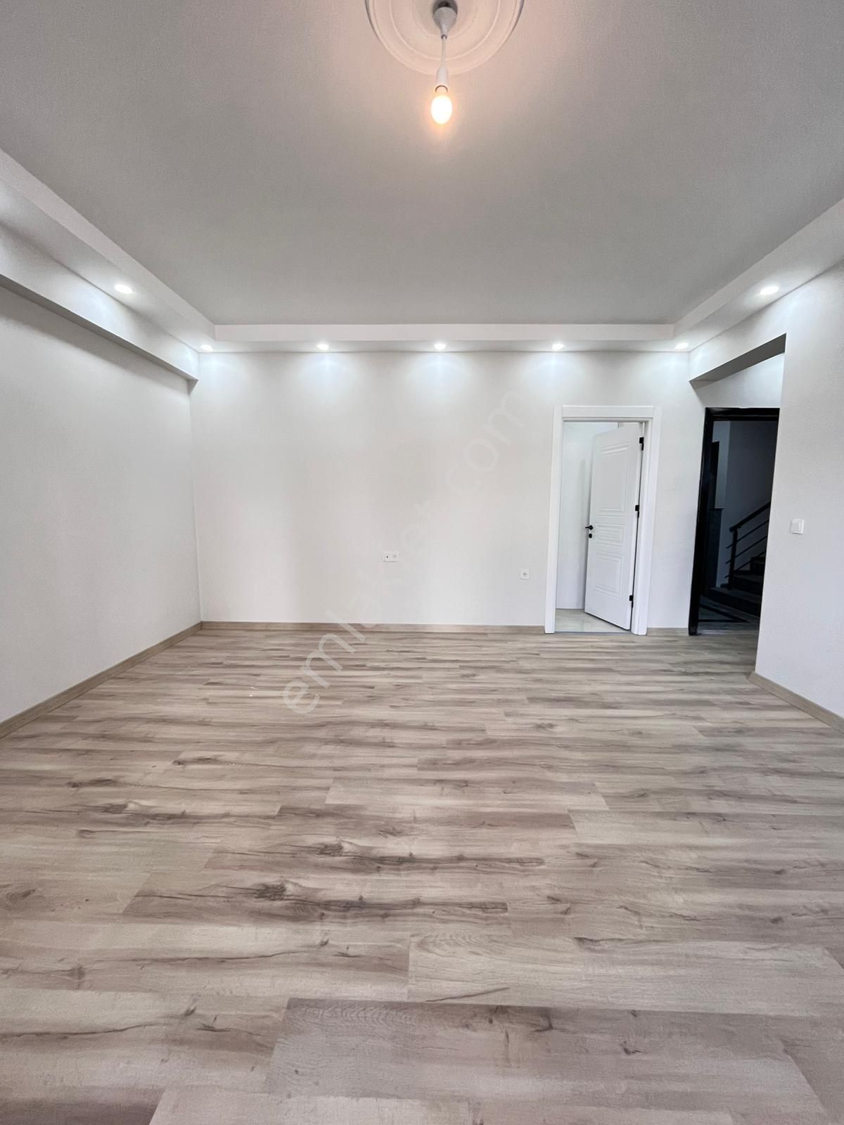 Çorlu Ç.çeşmede 2+ 1 Site İçinde Balkonlu Giriş Kat - Görsel 13