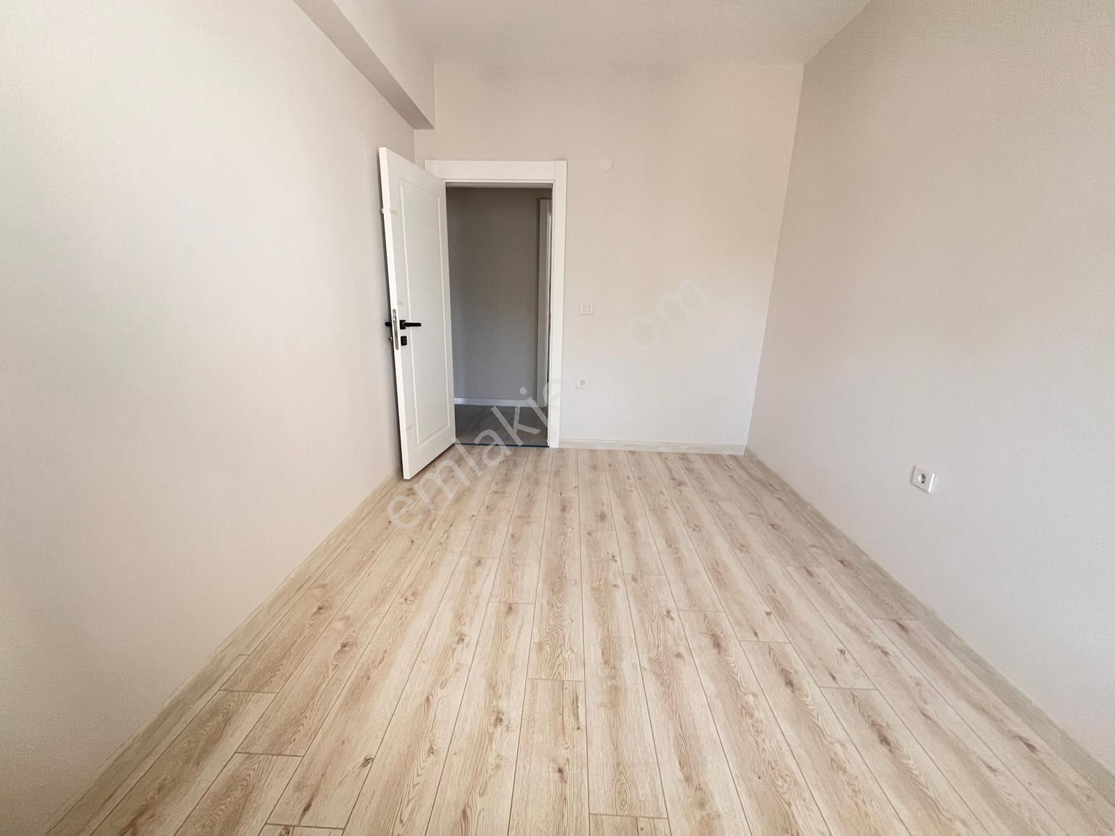 Çorlu Ç.çeşmede Havuzlu Site İçinde 2+1 Geniş Daire - Görsel 9