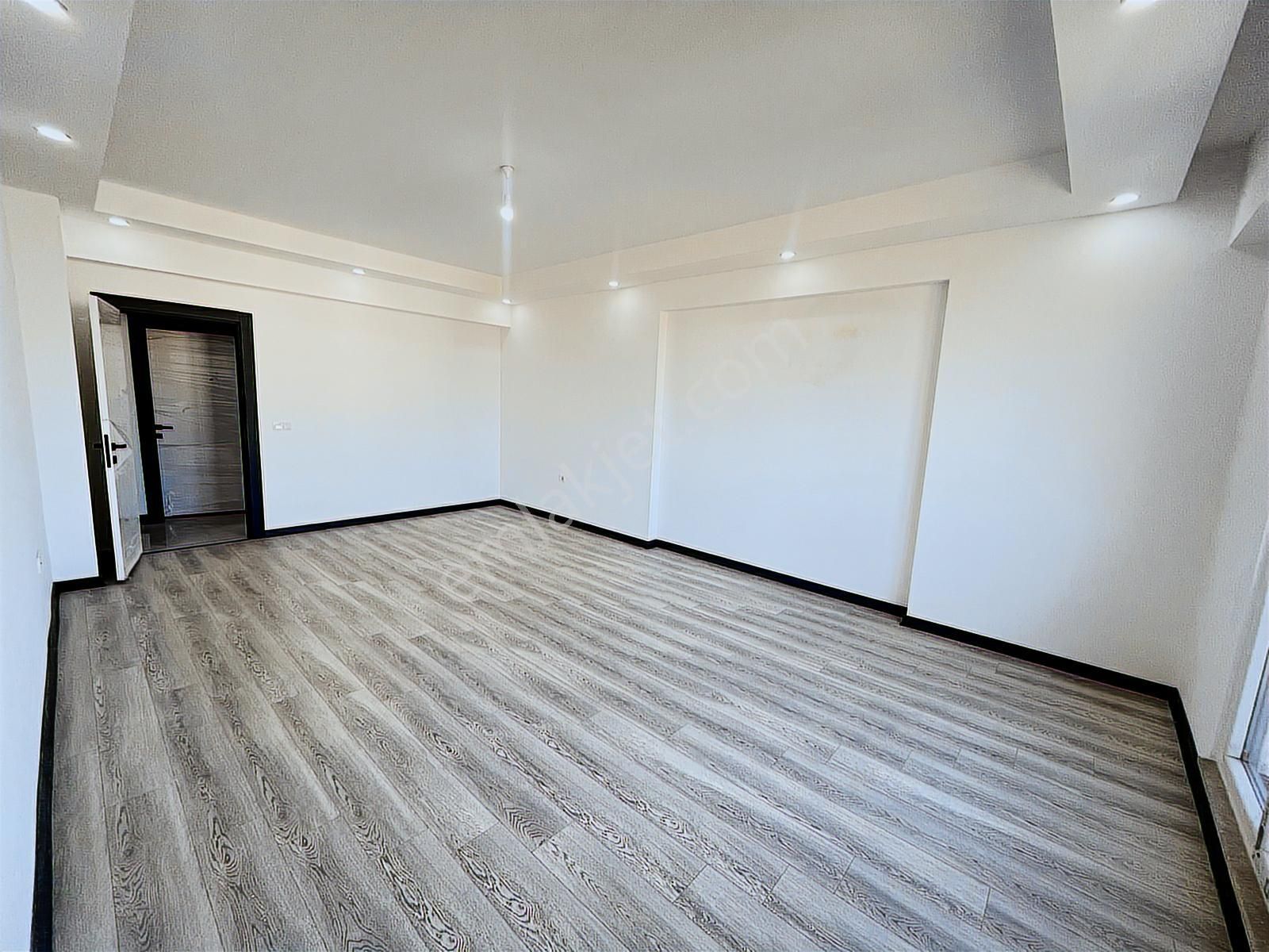 Çorlu Emlaklarda 3+1 Havuzlu Site İçinde Satılık Daire - Görsel 9