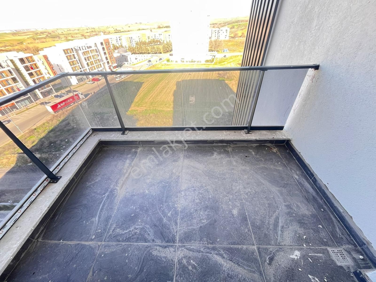 Çorlu Emlaklarda 3+1 Havuzlu Site İçinde Satılık Daire - Görsel 21