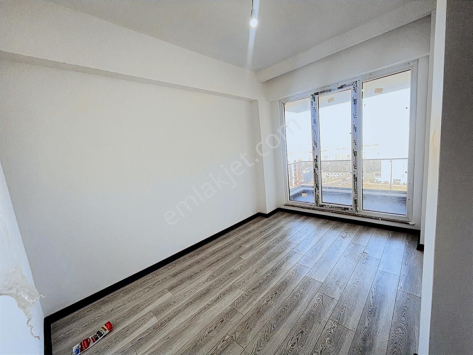 Çorlu Emlaklarda 3+1 Havuzlu Site İçinde Satılık Daire - Görsel 6