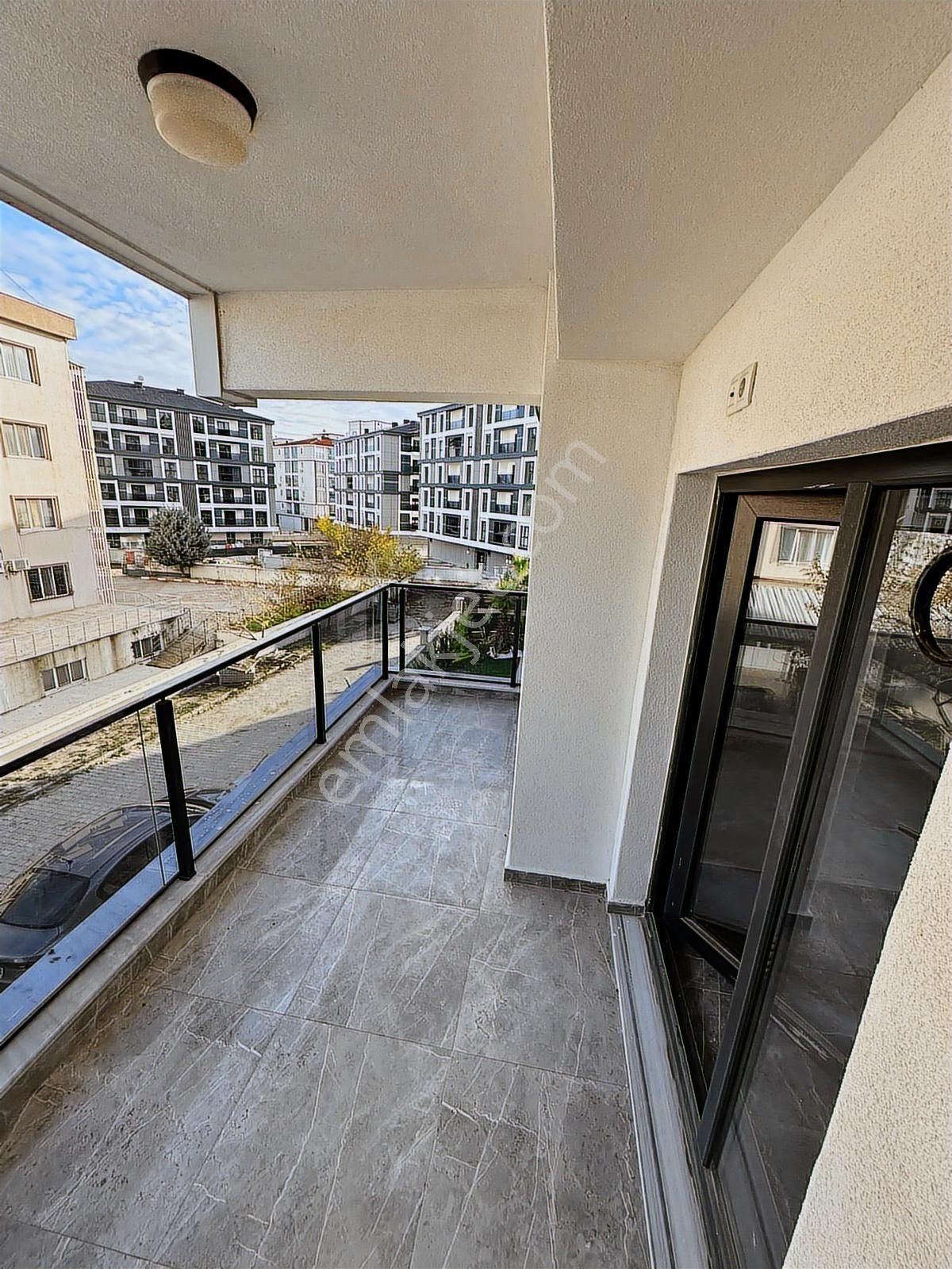 Prestijli Site İçinde, Konfor Ve Güvenliği Buluşturan 2+1 Daire - Görsel 11