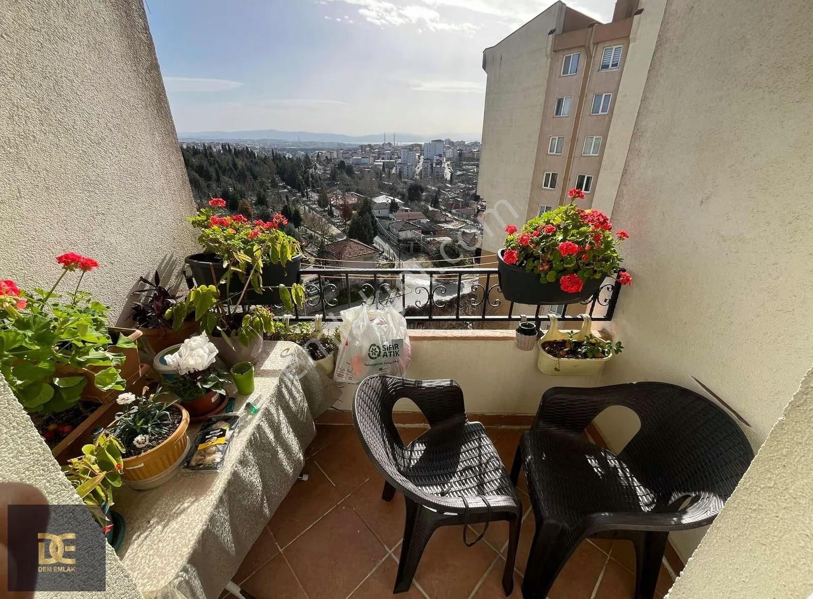 Tuzla Kıptaş-2 Satılık 115 M2 Balkonlu 3+1 Güvenlikli Site İçi - Görsel 3