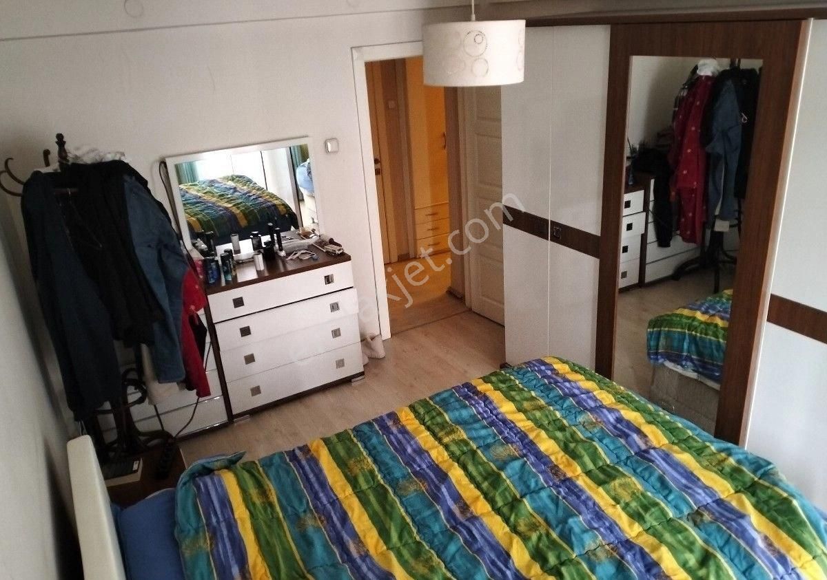 Zeliş Emlak'tan Yenimahalle Miralay Nazımbey'de Hastahane'ye 10 Metroya 5 Dakika Yürüme Mesafesinde - Görsel 4