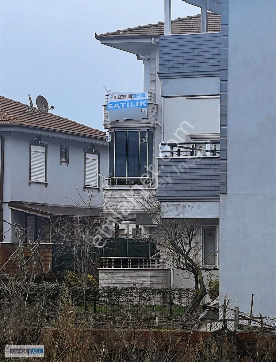 Karasu Yenimahalle 2+1 Ayrı Mutfak
