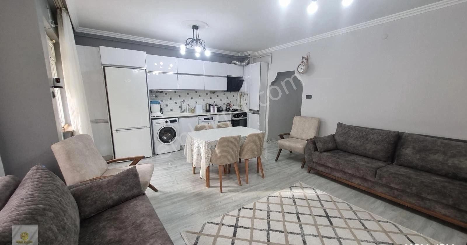 Tunalı Mahallesi Sakarya 2 Caddesi Yakını Satılık 3+1 Daire