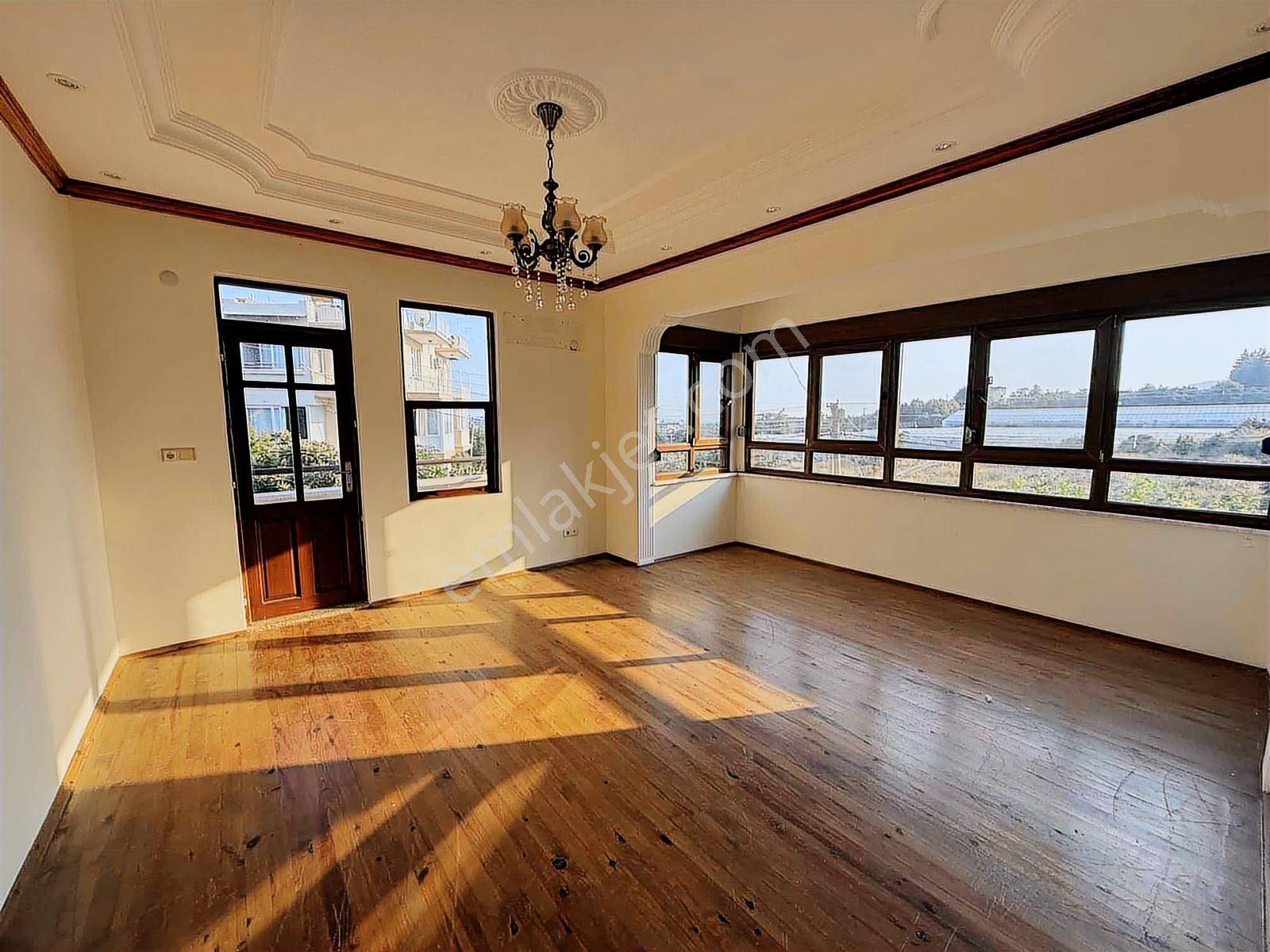 3+1 Ayrı Mutfak Ayrı Mutfak 3 Cepheli Kiralık Eşyasız Daire