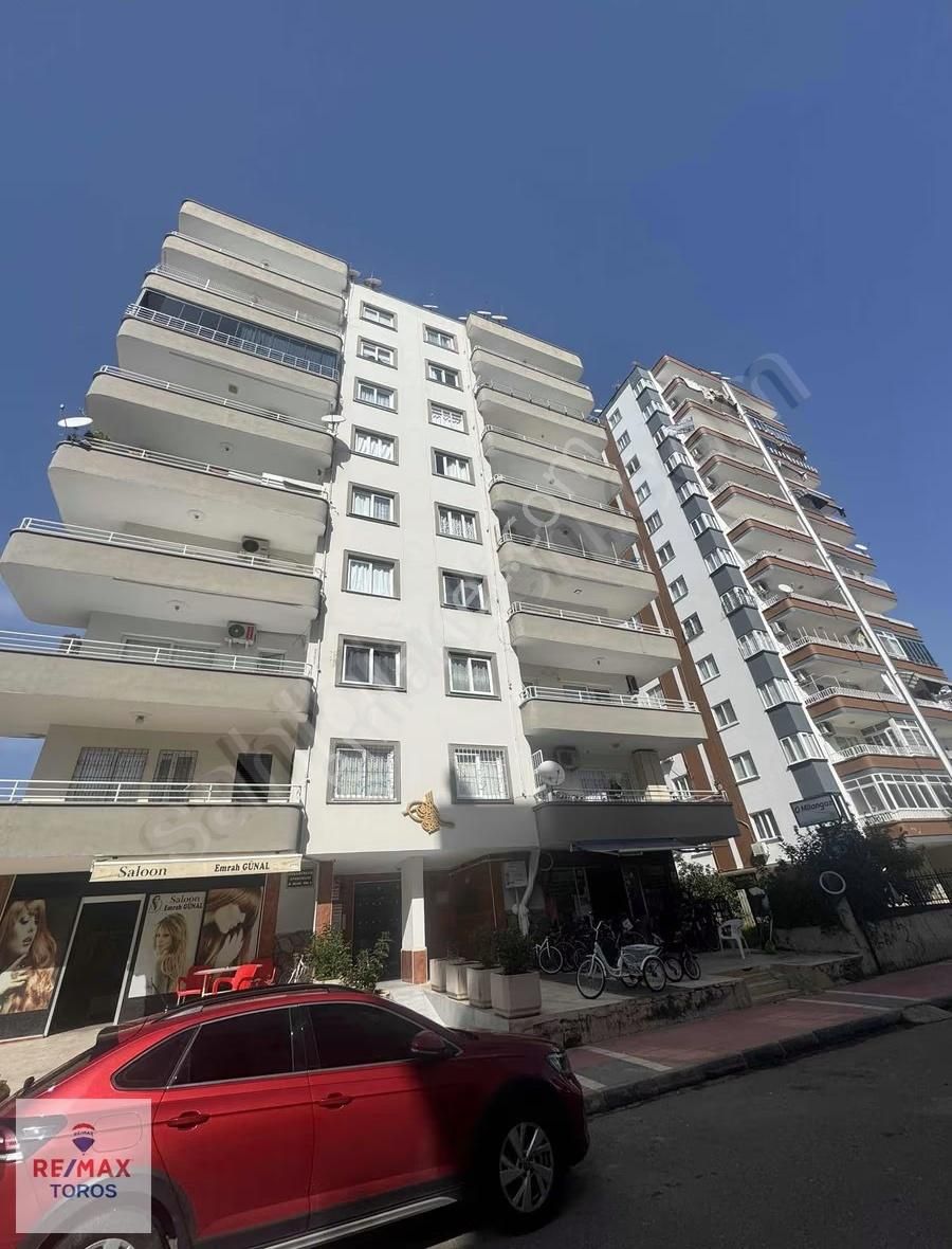 Remax Toros'tan Viranşehir'de Özşahinler Sitesi'nde Satılık 3+1