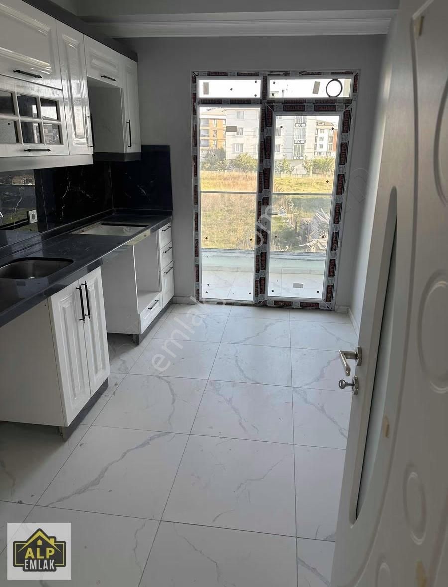 Alp Emlak'tan Selimpaşada Arakat Ebeveyn Banyolu Daireler - Görsel 9