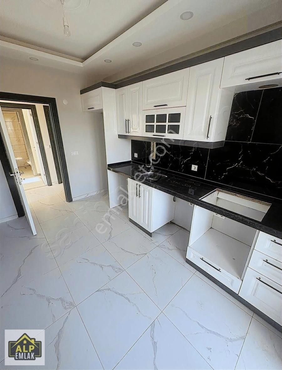 Alp Emlak'tan Selimpaşada Arakat Ebeveyn Banyolu Daireler - Görsel 3