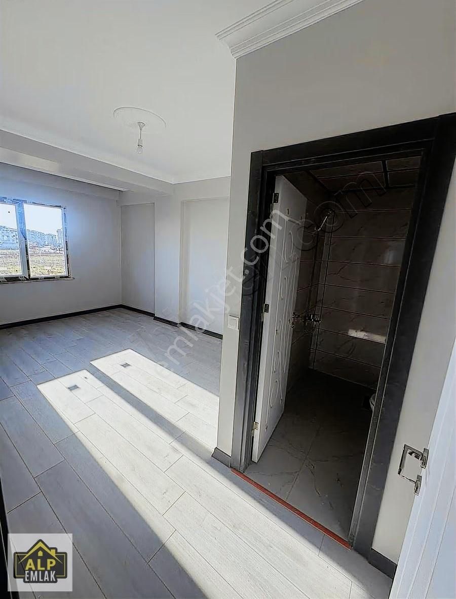Alp Emlak'tan Selimpaşada Arakat Ebeveyn Banyolu Daireler - Görsel 15