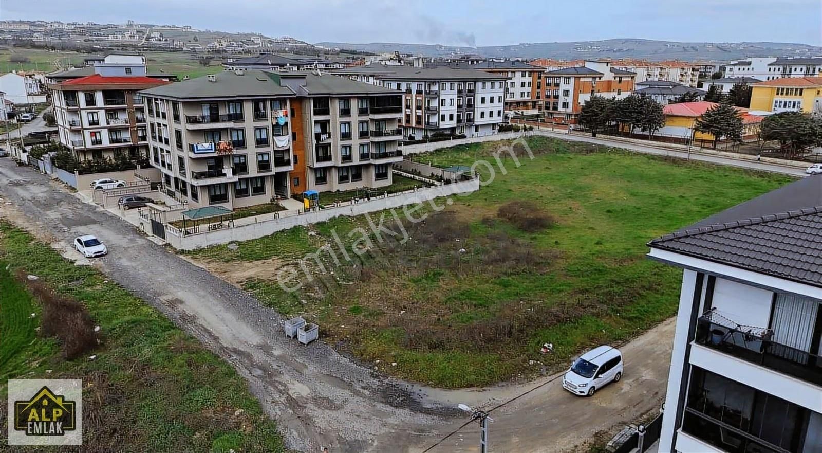 Alp Emlaktan Selimpaşada 4kat 1 Emsal 700 Metre Köşe Başı Satlık - Görsel 3