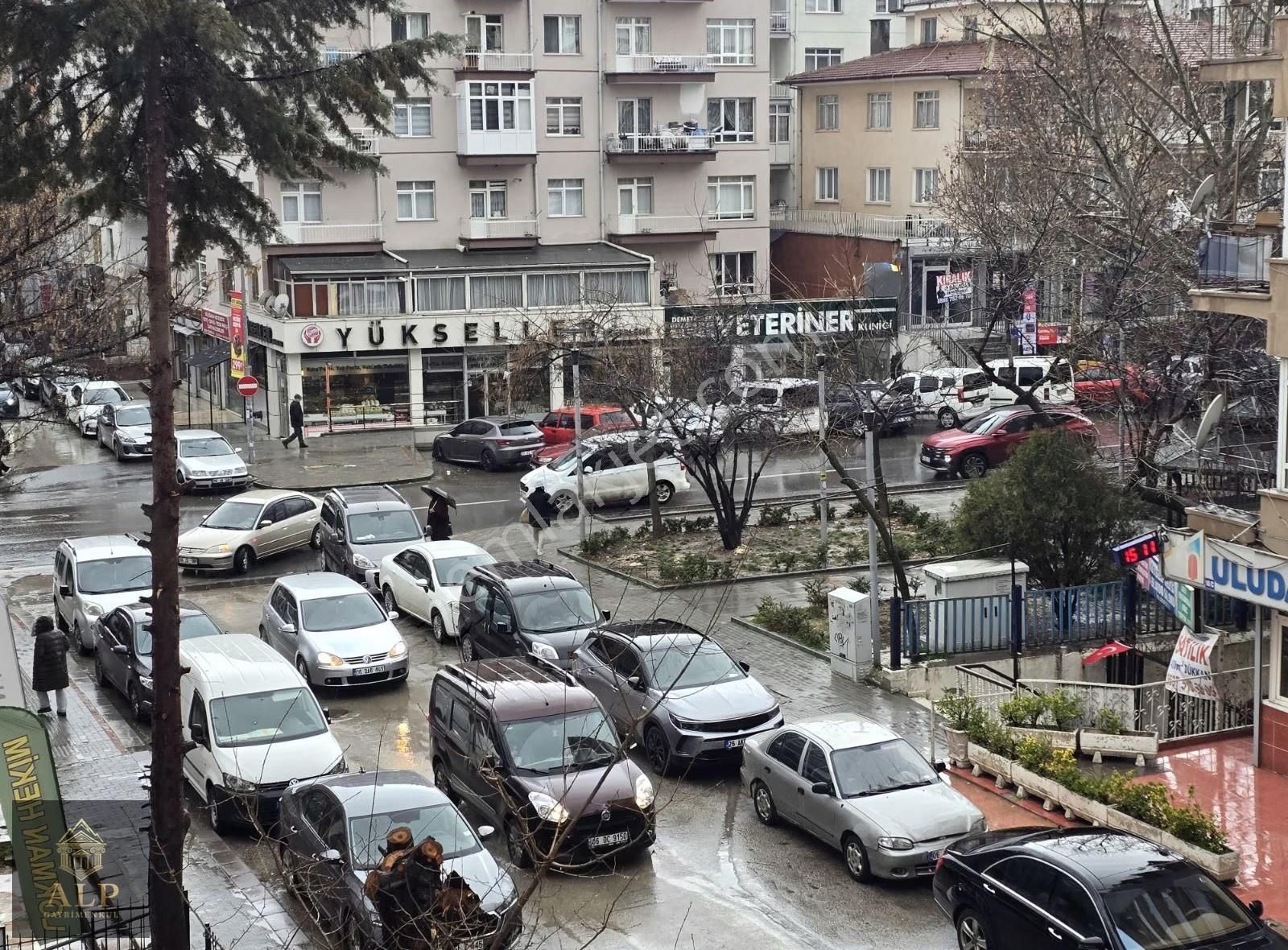 Alp Gayrimenkul'den Hastane Metroda Asansörlü İskanlı Ön Cephe - Görsel 2