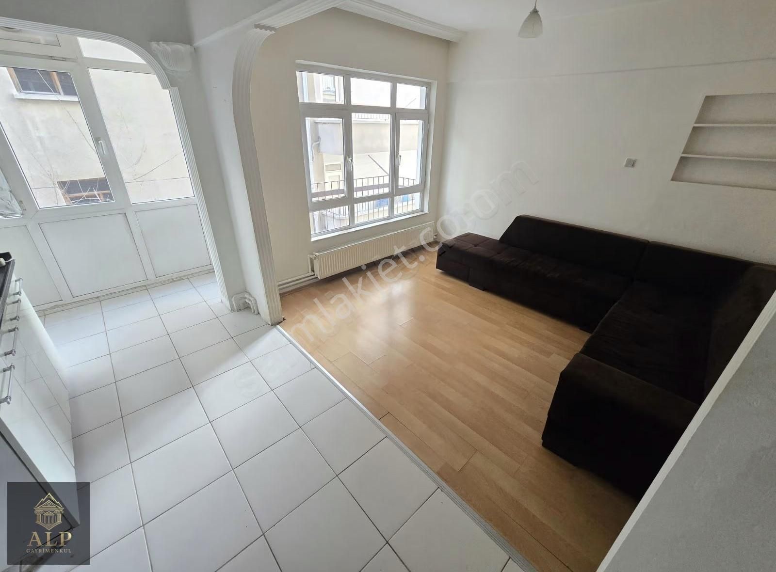 Alp Gayrimenkul'den Demet Metroda 2+1 Bağımsız Salon Kiralık - Görsel 3