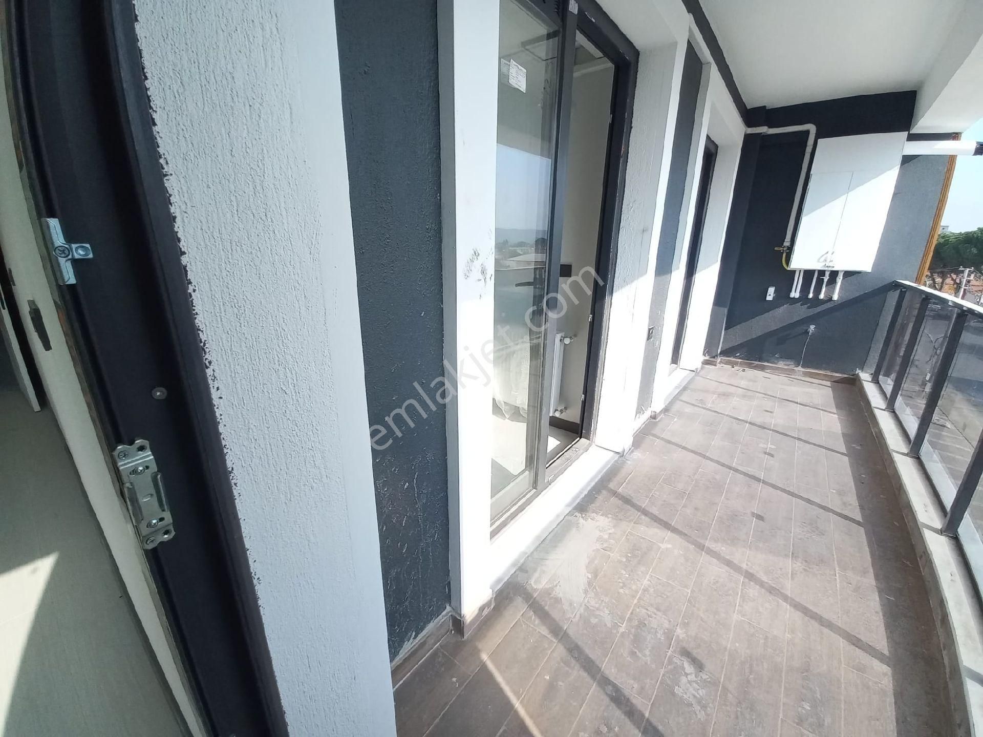 Bergama Atatürk Mah Sıfır Doğalgazlı Kapalı Mutfak 2+1 Geniş Satılık Daireler - Görsel 9