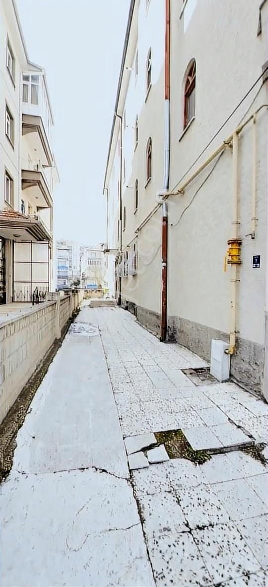 Kayseri Kocasinan Mithatpaşa 3+1 Kiralık Kombili Daire Ev Bina - Görsel 8