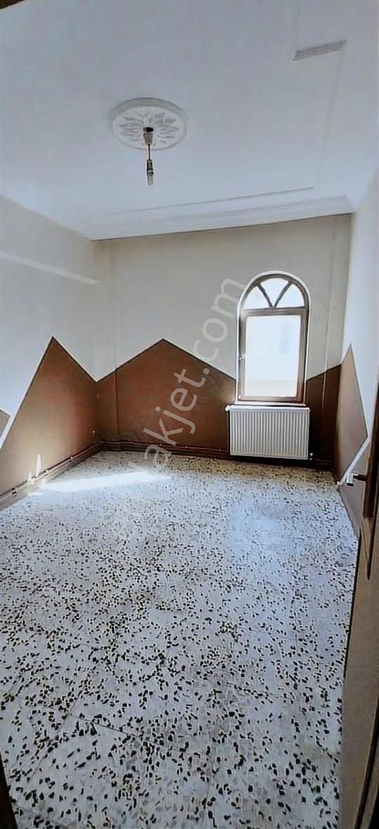 Kayseri Kocasinan Mithatpaşa 3+1 Kiralık Kombili Daire Ev Bina - Görsel 9