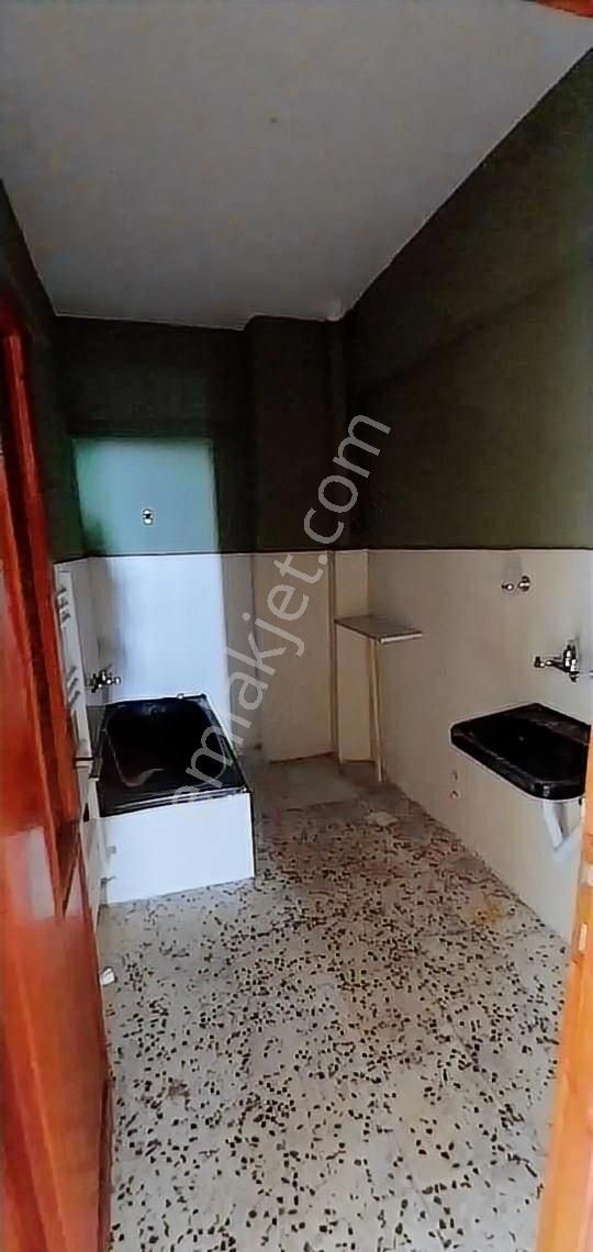 Kayseri Kocasinan Mithatpaşa 3+1 Kiralık Kombili Daire Ev Bina - Görsel 3