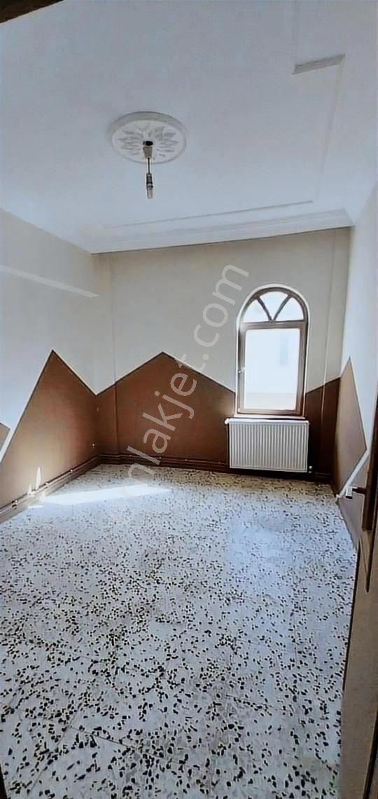 Kayseri Kocasinan Mithatpaşa 3+1 Kiralık Kombili Daire Ev Bina - Görsel 16