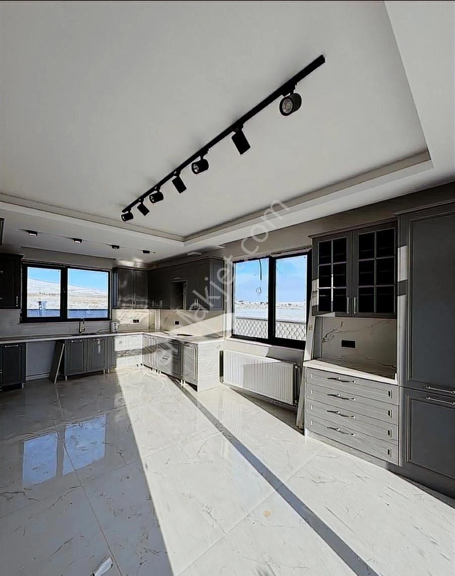 Kayseri Kocasinan Güneşli Satılık 4.5+1 Villa Musatakil Ev Bina - Görsel 9