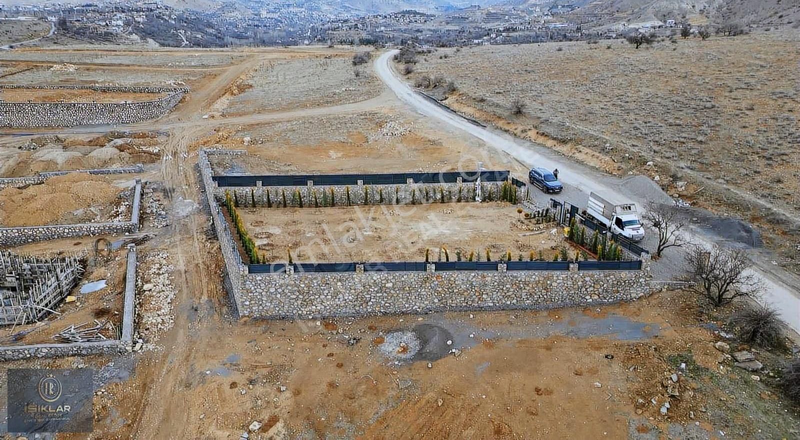 Enes Işık 'tan İmarlı, Yapılı 870m² Satılık Arsa - Görsel 13