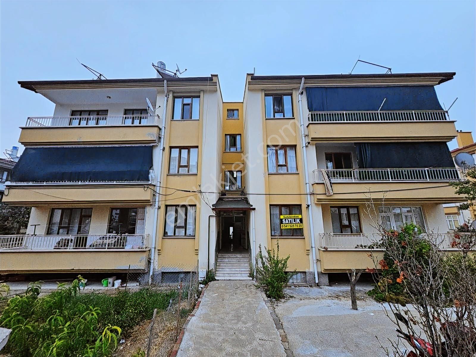 Metin Gönülalan'dan Novada Avm Yakını Hesaplı Geniş 3+1 Daire