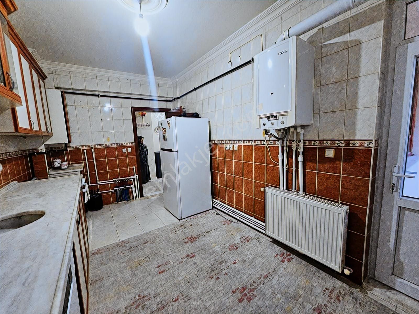 Metin Gönülalan'dan Novada Avm Yakını Hesaplı Geniş 3+1 Daire - Görsel 12