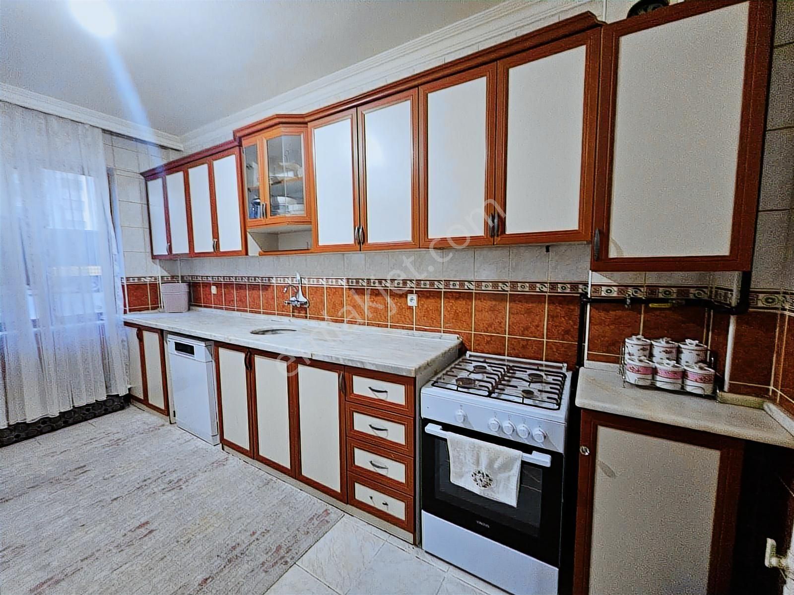 Metin Gönülalan'dan Novada Avm Yakını Hesaplı Geniş 3+1 Daire - Görsel 9