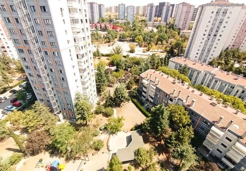 Buğra Dan 2.etap İntes Blk Cadde Üzerinde Metro Yanı Ara Kat 1+1 - Görsel 7