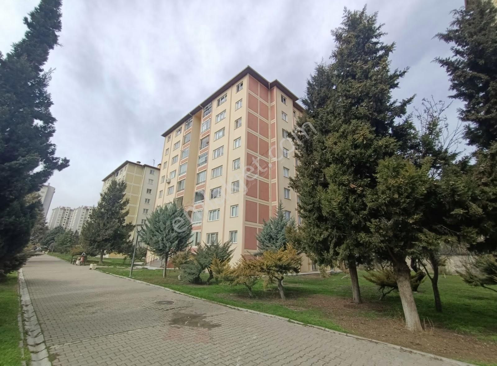 Buğra Dan Spor Sitesinde 24 Saat Güvenlikli Boş 3+1 Daire - Görsel 19