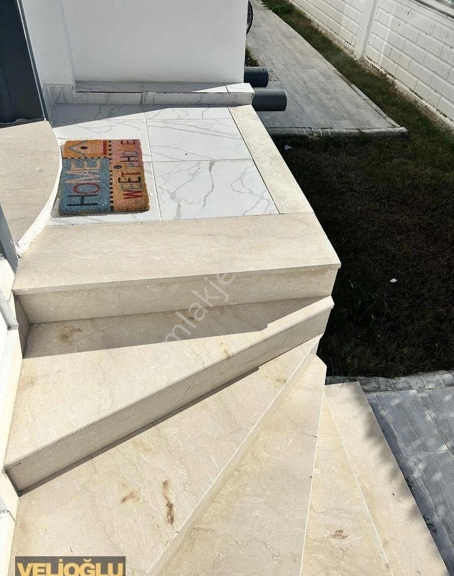 Karaçalı Mah. Havuzlu Eşyalı Satılık Müstakil Girişli 1+1 Daire - Görsel 3